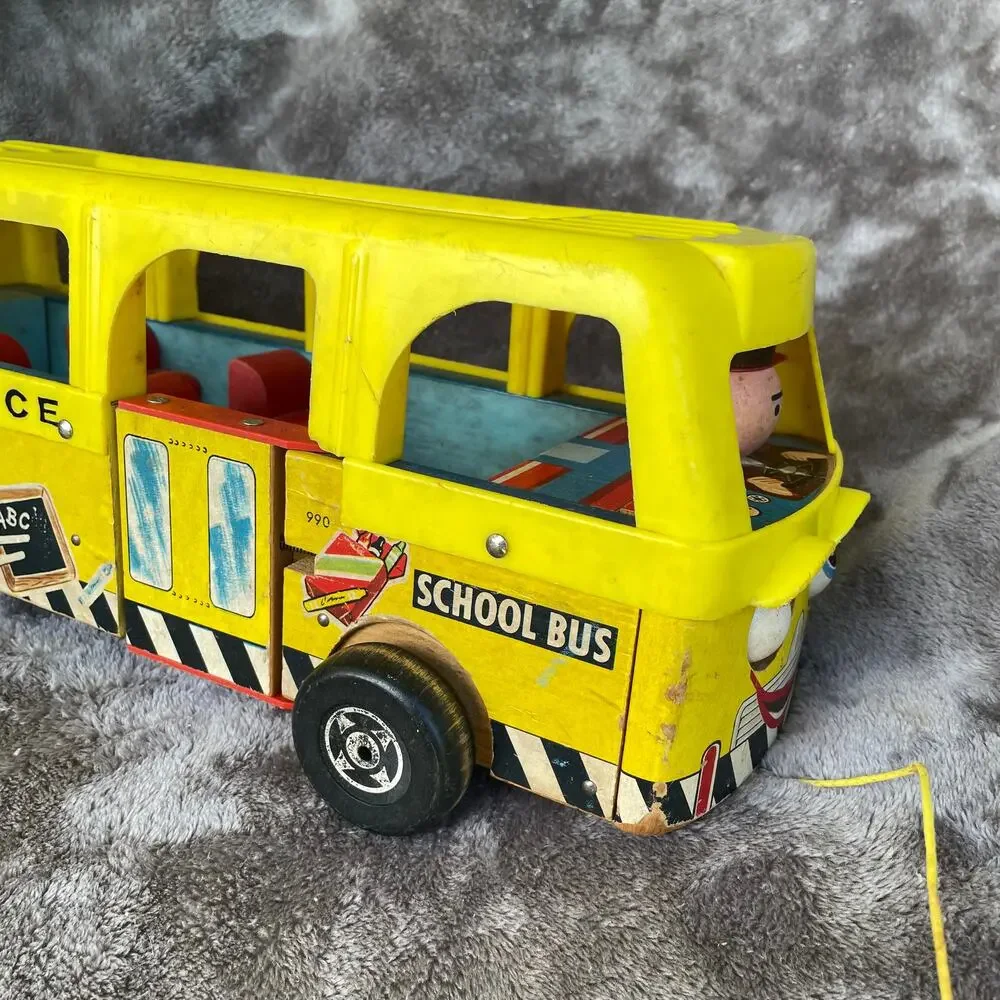 Vintage Fisher Price Little People School Bus #990 Pull Toy 1962 No People READ